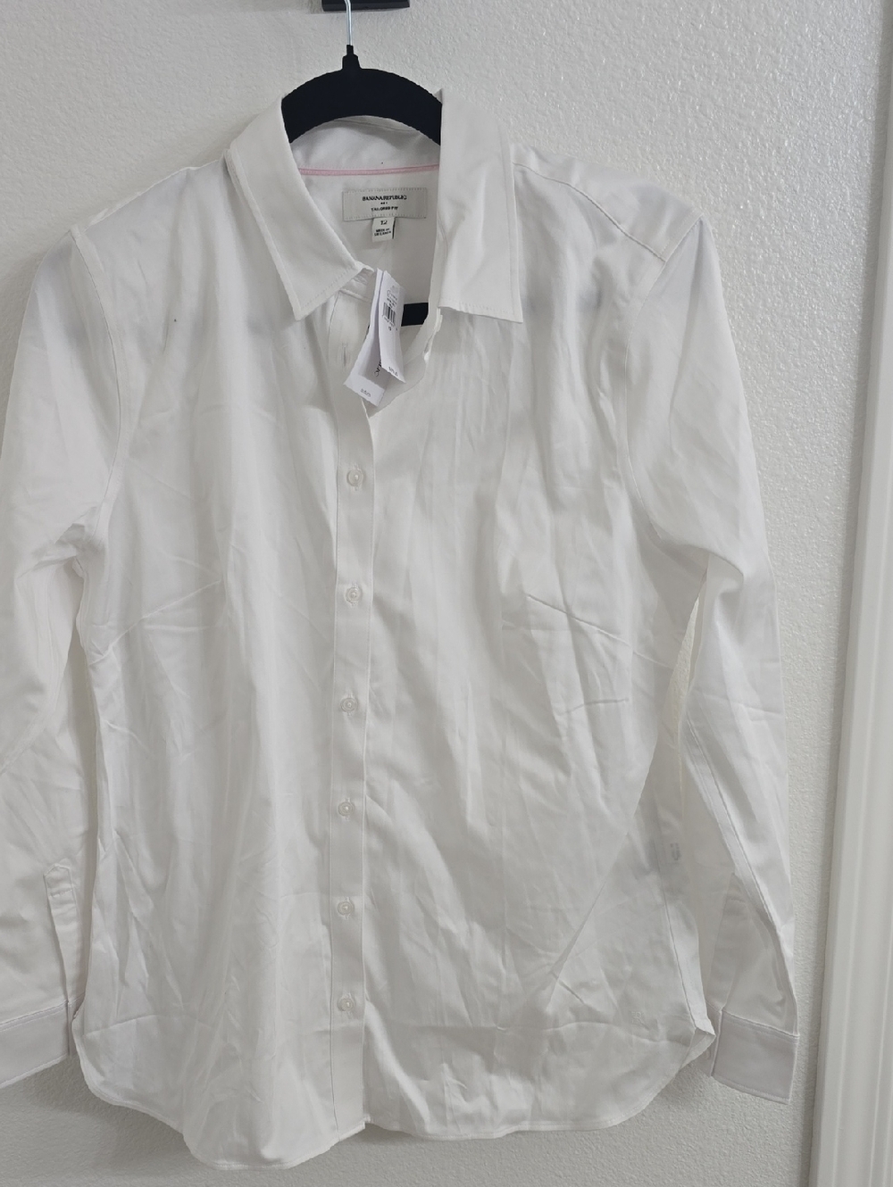 Banana Republic Tailored Fit Women's White Long-Sleeve Button-Up Shirt